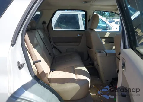 2009 Ford Escape Limited z USA, uszkodzony, nr VIN 1FMCU94G19KB10386